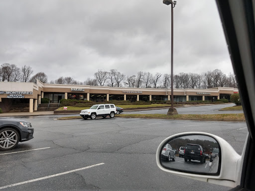 Thrift Store «Freedom House Thrift - Battleground Store», reviews and photos, 3724 Battleground Ave, Greensboro, NC 27410, USA