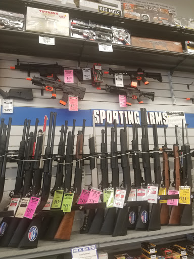 Sporting Goods Store «Big 5 Sporting Goods», reviews and photos, 1746 W Olive Ave, Merced, CA 95348, USA