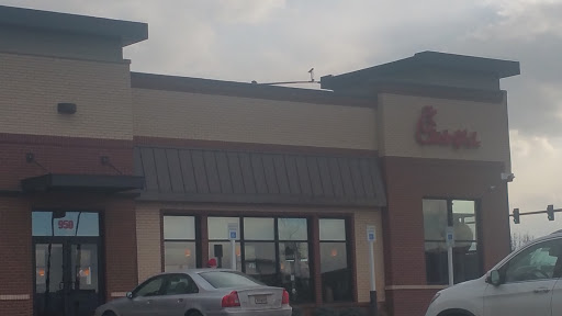 Fast Food Restaurant «Chick-fil-A», reviews and photos, 950 Cpl Max Donahue Ln, Highlands Ranch, CO 80129, USA