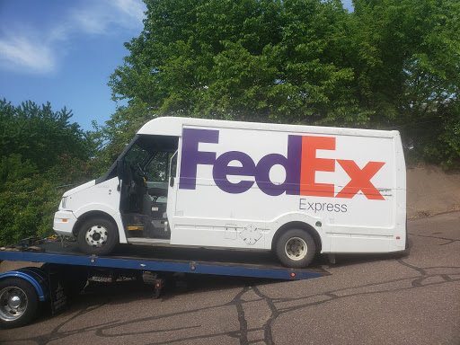 Shipping and Mailing Service «FedEx Ship Center», reviews and photos, 930 Malden Ave, Eau Claire, WI 54703, USA