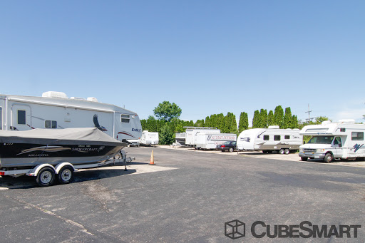 Self-Storage Facility «CubeSmart Self Storage», reviews and photos, 900 E Devon Ave, Bartlett, IL 60103, USA