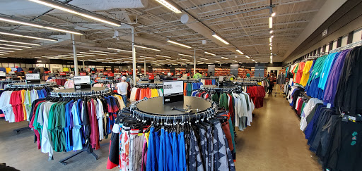 Clothing Store «Nike Clearance Store», reviews and photos, 5209 International Dr, Orlando, FL 32819, USA