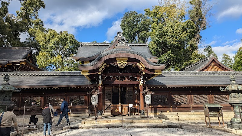 今宮神社参拝者駐車場（黄色枠スペース）