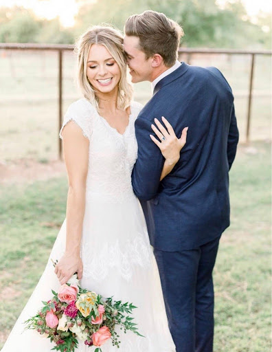 Bridal Shop «A Closet Full of Dresses», reviews and photos, 1249 N Greenfield Rd, Mesa, AZ 85205, USA