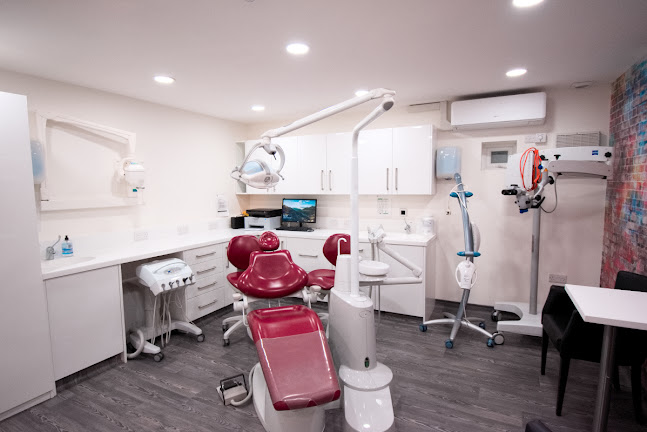 Reviews of Aesthetic Smiles Dental Spa in Leicester - Dentist