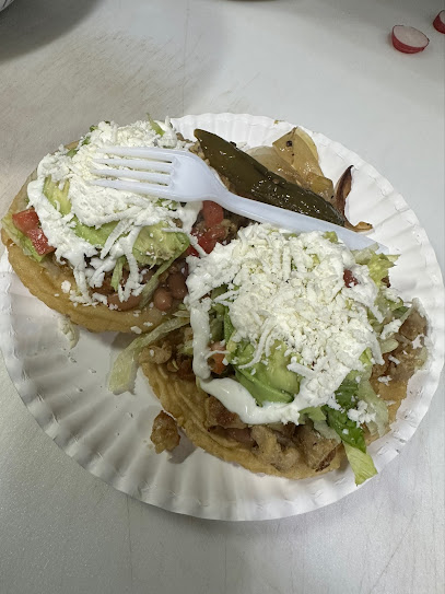 Tacos y burritos el Ticyco - 952 Lander Ave, Turlock, CA 95380