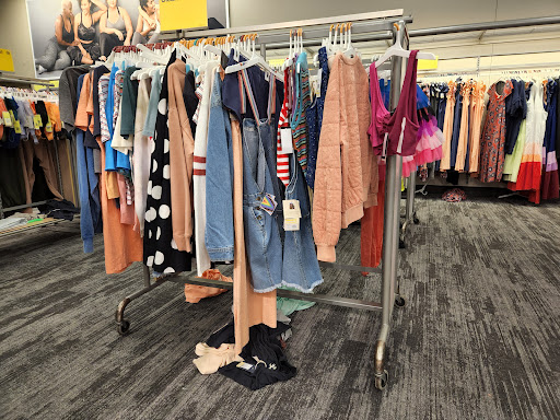 Department Store «Target», reviews and photos, 300 Homer M Adams Pkwy, Alton, IL 62002, USA