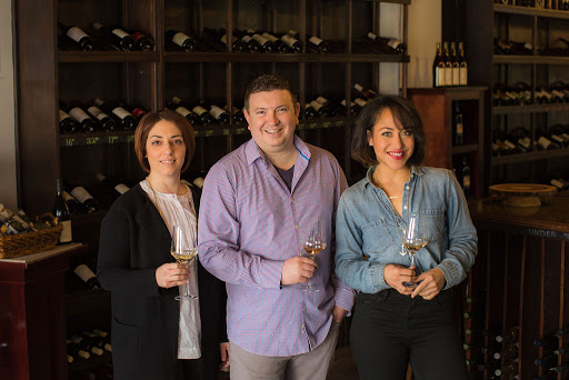 Wine Store «CRAFT - Wine, Beer & Spirits», reviews and photos, 1433 W Belmont Ave, Chicago, IL 60657, USA