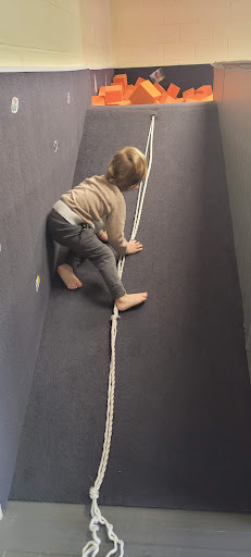 Shoe Store «Adidas Originals», reviews and photos, 8009 Melrose Ave, Los Angeles, CA 90046, USA