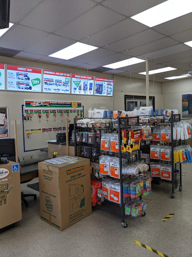 Truck Rental Agency «U-Haul of Riverside», reviews and photos, 1834 Spruce St, Riverside, CA 92507, USA