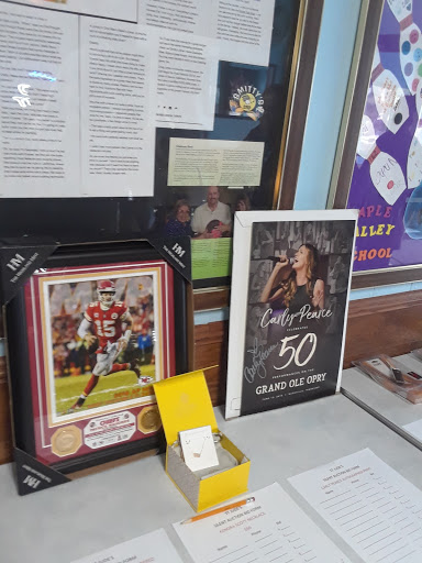 Bowling Alley «Gladstone Bowl», reviews and photos, 300 NW 72nd St, Kansas City, MO 64118, USA