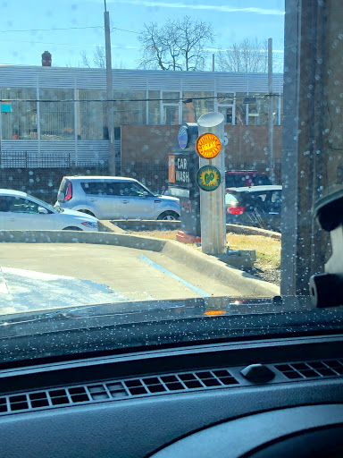 Car Wash «Big Splash Car Wash», reviews and photos, 614 W 39th St, Kansas City, MO 64111, USA