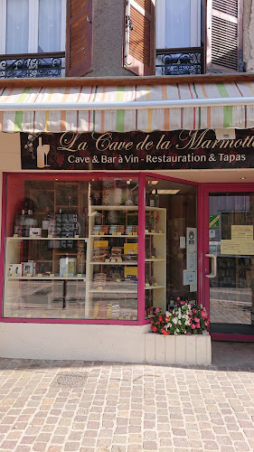 Magasin de vins et spiritueux La Cave Marmotte St Geniez d'Olt et d'Aubrac