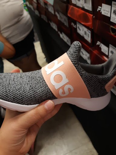 Shoe Store «Shoe Carnival», reviews and photos, 7661 Mall Rd, Florence, KY 41042, USA