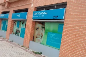 Clínica Dental Milenium Móstoles El Soto - Sanitas image