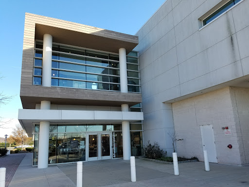 Furniture Store «Crate and Barrel», reviews and photos, 630 Commons Way, Bridgewater, NJ 08807, USA