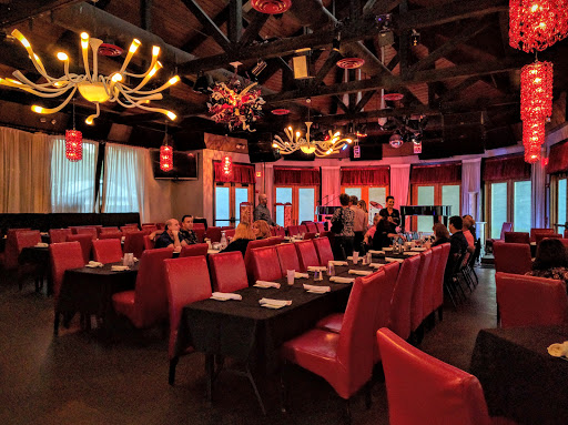 Steak House «Cast Iron Chop House», reviews and photos, 6540 Main St, Trumbull, CT 06611, USA