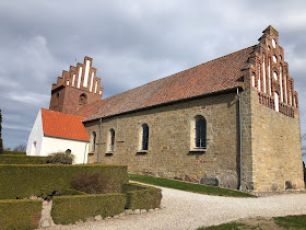 Vejby Kirke