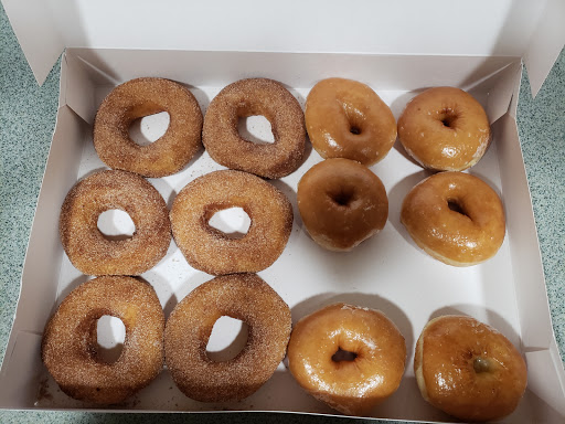 Bakery «Krispy Kreme Doughnuts», reviews and photos, 7428 Denton Hwy, Watauga, TX 76148, USA