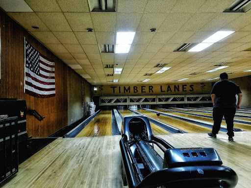 Bowling Alley «Timber Lanes Bowling Alley», reviews and photos, 1851 W Irving Park Rd, Chicago, IL 60613, USA