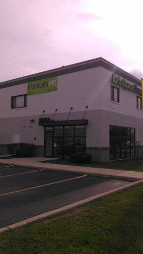 Storage Facility «Extra Space Storage», reviews and photos, 1812 N Larkin Ave, Crest Hill, IL 60403, USA