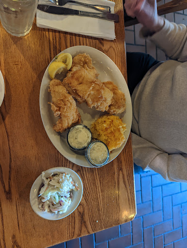 American Restaurant «Cracker Barrel Old Country Store», reviews and photos, 74 Hospitality Ln, Cadiz, KY 42211, USA