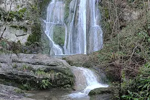 Cascade de la Vallière image