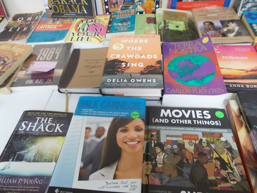 Book Store «Dead Tree Books», reviews and photos, 5645 S Flores St #105, San Antonio, TX 78214, USA