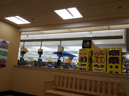 Grocery Store «Stop & Shop», reviews and photos, 760 Villa Ave, Fairfield, CT 06824, USA