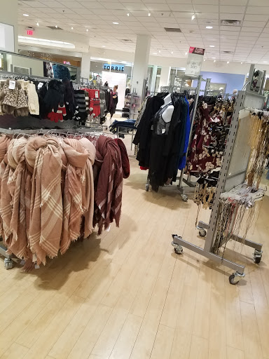 Shopping Mall «East Towne Mall», reviews and photos, 89 E Towne Mall, Madison, WI 53704, USA