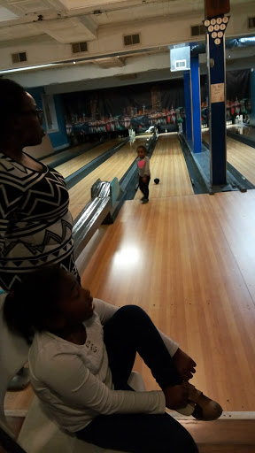 Bowling Alley «Patterson Bowling Center», reviews and photos, 2105 Eastern Ave, Baltimore, MD 21231, USA