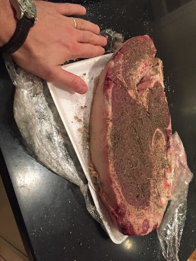 Meat Wholesaler «Main Street Wholesale Meats & Farmingdale Meat Market», reviews and photos, 210 Main St, Farmingdale, NY 11735, USA