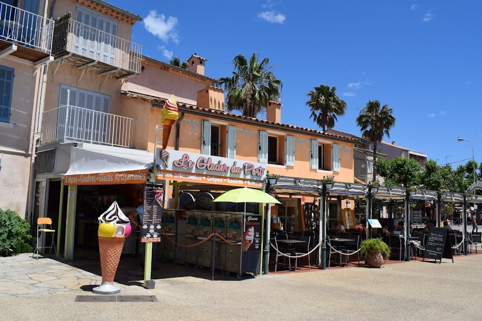 Le Glacier du Port à Sanary-sur-Mer