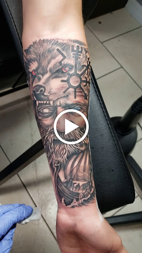 Explore ideas de tattoo para mujer, creative tattoo ideas in Ocoee, available at Slaughterized Ink Tattoo and Piercing Studio