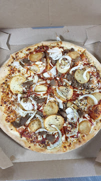 Plats et boissons du Pizzeria Domino's Pizza Levallois-Perret - n°19