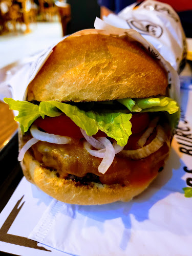 Avaliações sobre Sina, Fast Casual Burgers - Santa Felicidade em Curitiba - Restaurante