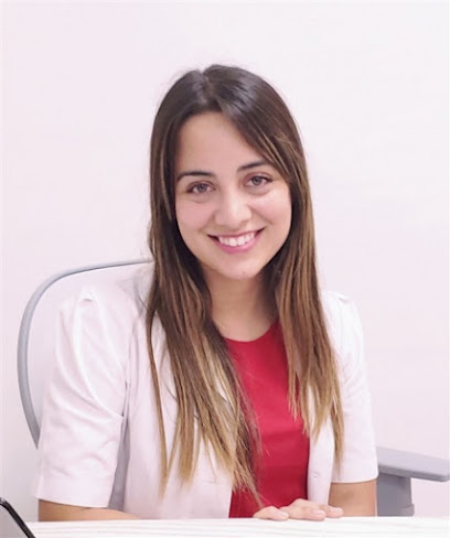 Dra. Camila Flores Vega