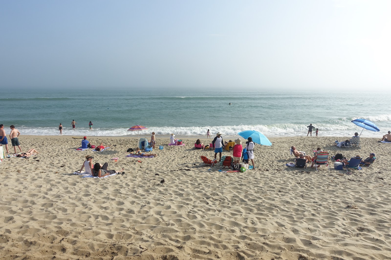 Photo de 40th Pole Beach avec sable lumineux de surface