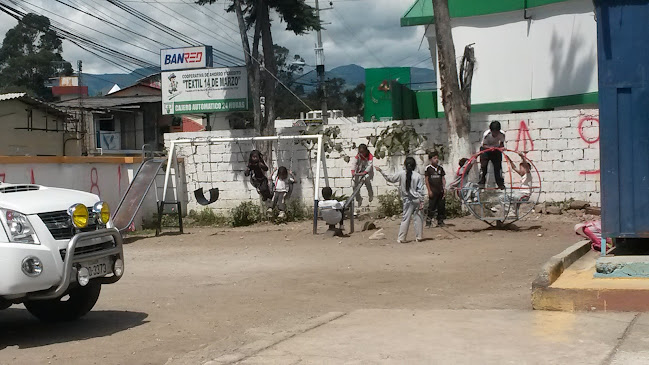 Unidad Educativa "San Rafael" (U.E.S.R) - Quito