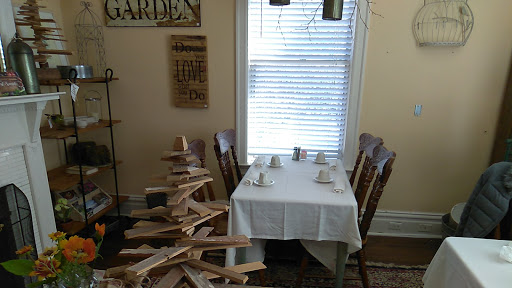 Gift Shop «Flowers In the Attic», reviews and photos, 7505 Saltsburg Rd, Pittsburgh, PA 15235, USA