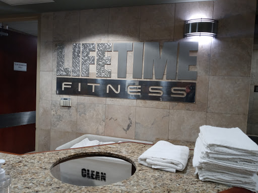 Gym «Life Time Fitness», reviews and photos, 451 Rolls Rd, Algonquin, IL 60102, USA