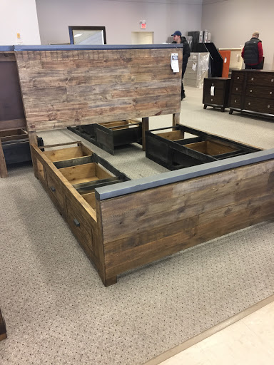 Furniture Store «The Dump Furniture Outlet», reviews and photos, 801 N Military Hwy, Norfolk, VA 23502, USA