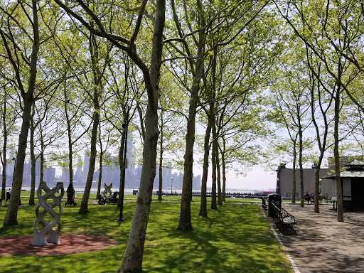 Park «Sinatra Park», reviews and photos, Sinatra Dr, Hoboken, NJ 07030, USA