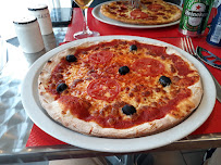 Plats et boissons du Pizzeria Pizza Vio à Saint-Pierre-des-Corps - n°14