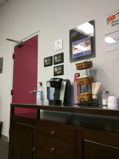 Auto Body Shop «Da-Les Auto Body Shop», reviews and photos, 728 San Aleso Ave, Sunnyvale, CA 94085, USA