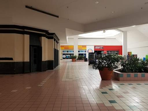 Shopping Mall «The Marketplace Mall», reviews and photos, 1 Miracle Mile Dr, Rochester, NY 14623, USA