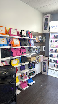 The Fix - Phone Repair, Tablet Repair and Accessories in Walmart San Antonio - Photo 7 - Car repair in San Antonio, TX, San Antonio