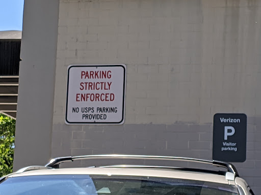 Post Office «United States Postal Service», reviews and photos, 6900 Wisconsin Ave #100, Chevy Chase, MD 20815, USA