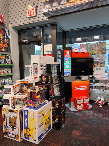 GameStop, 271 Harvard St, Brookline, MA 02446, USA, 
