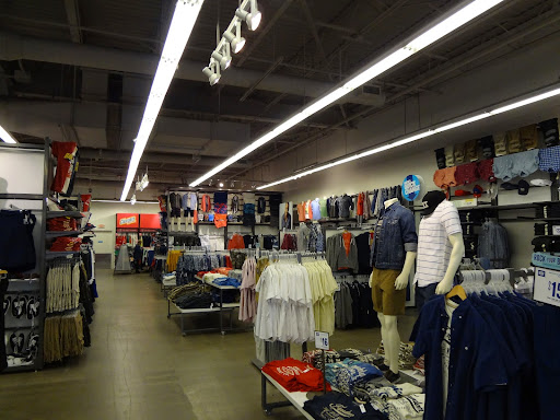 Clothing Store «Old Navy», reviews and photos, 400 S State Rd, Springfield, PA 19064, USA